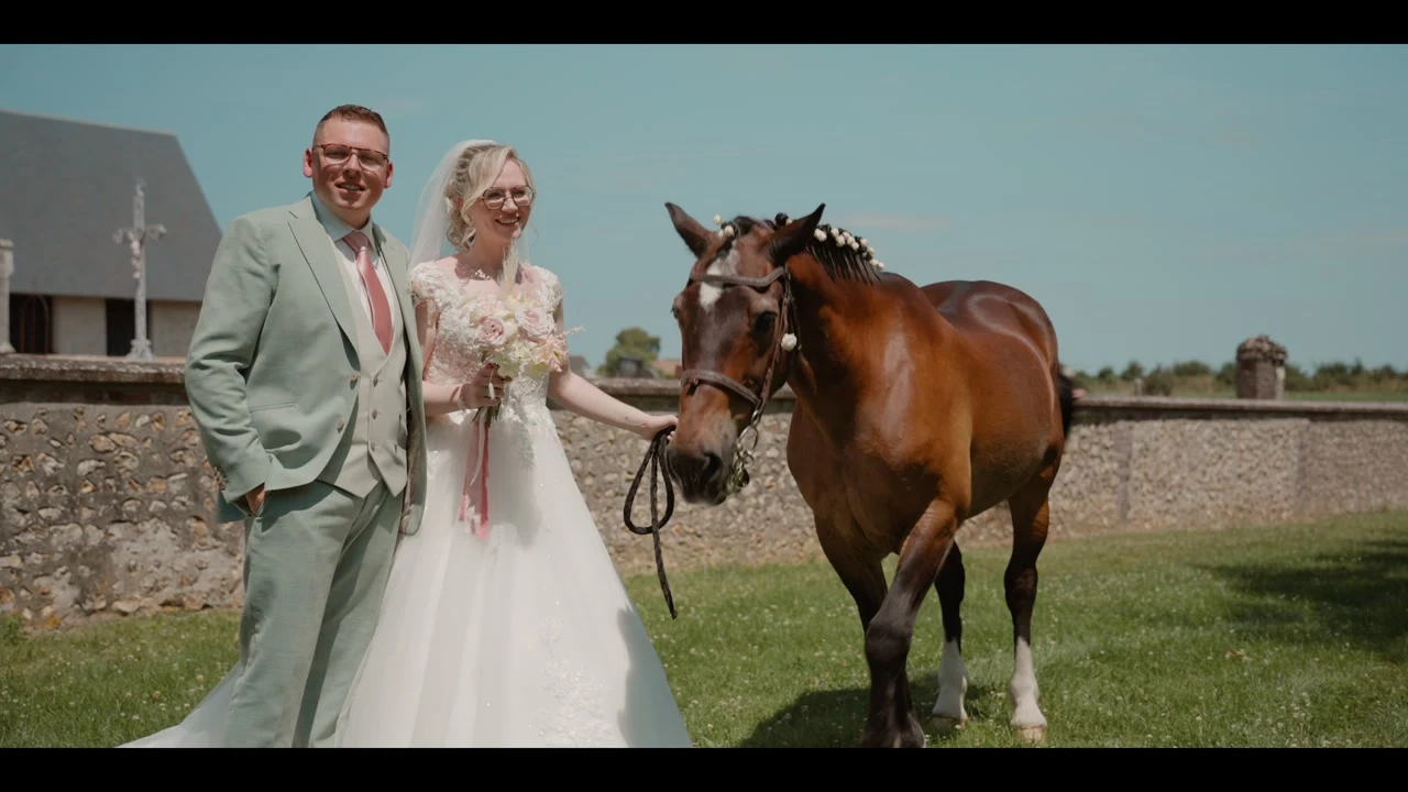 Lucie et Jordan, une image de leur teaser de mariage